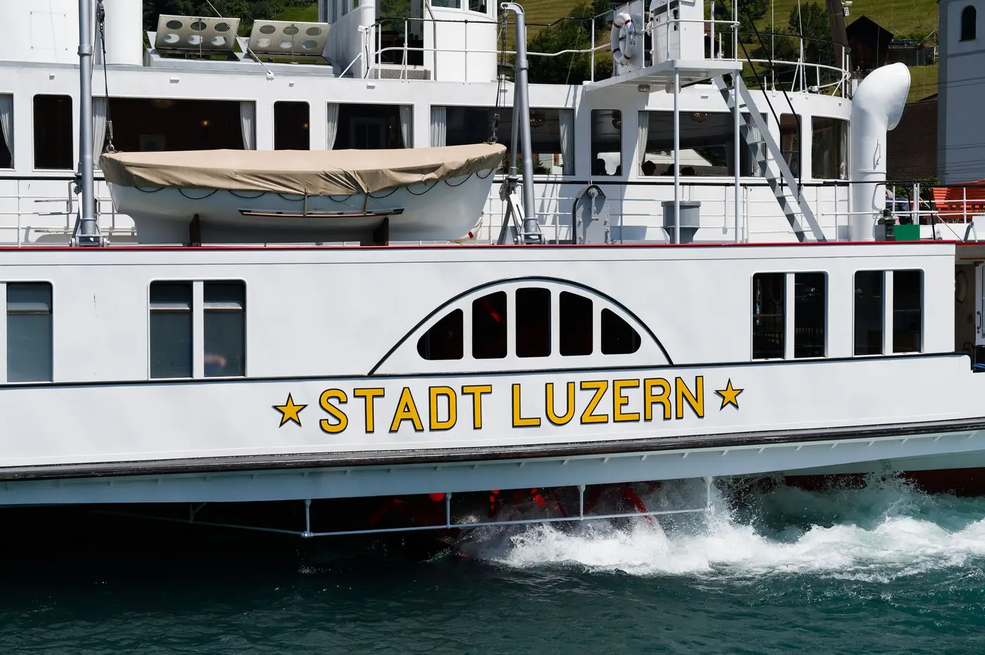 Historische raderstoomboot op het Vierwaldstättersee